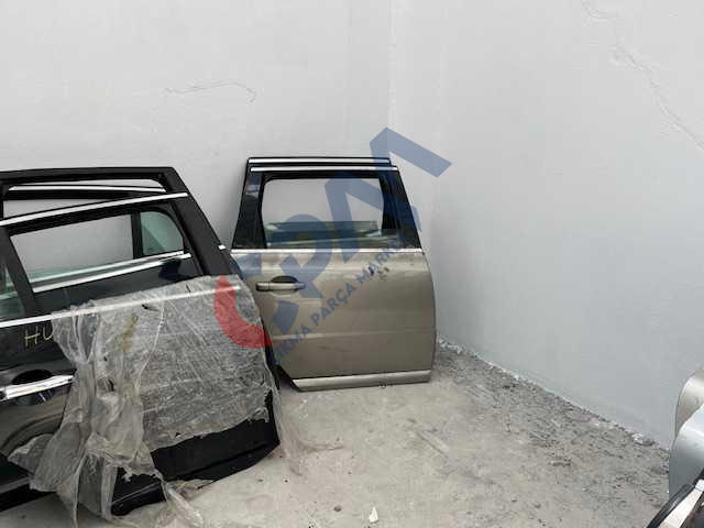 2008 2015 Volvo XC70 Ön Arka Takım Kapı