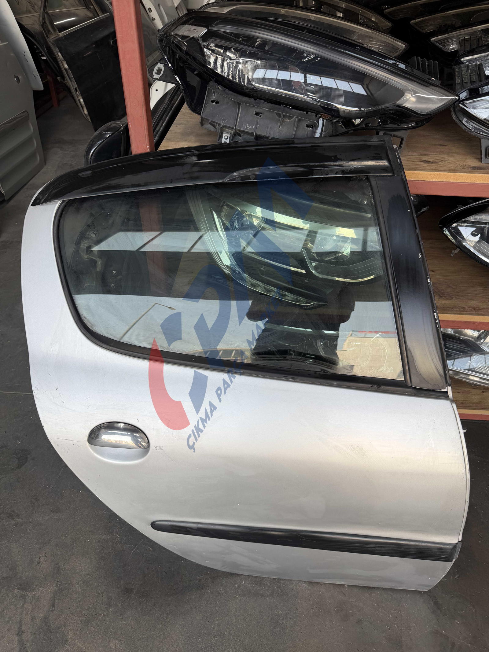 2000 2006 PEUGEOT 206 SAĞ ARKA KAPI