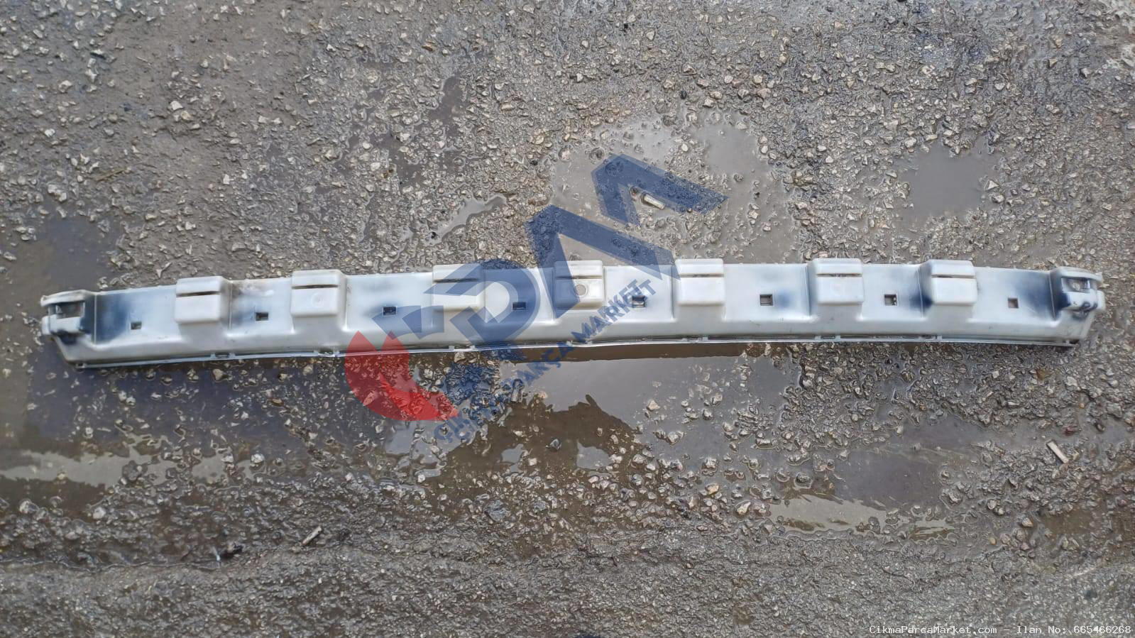 1998 2004 BMW 3 Serisi Arka Tampon Alt Köşe Gövde  Kaplama Bakaliti 51128195313