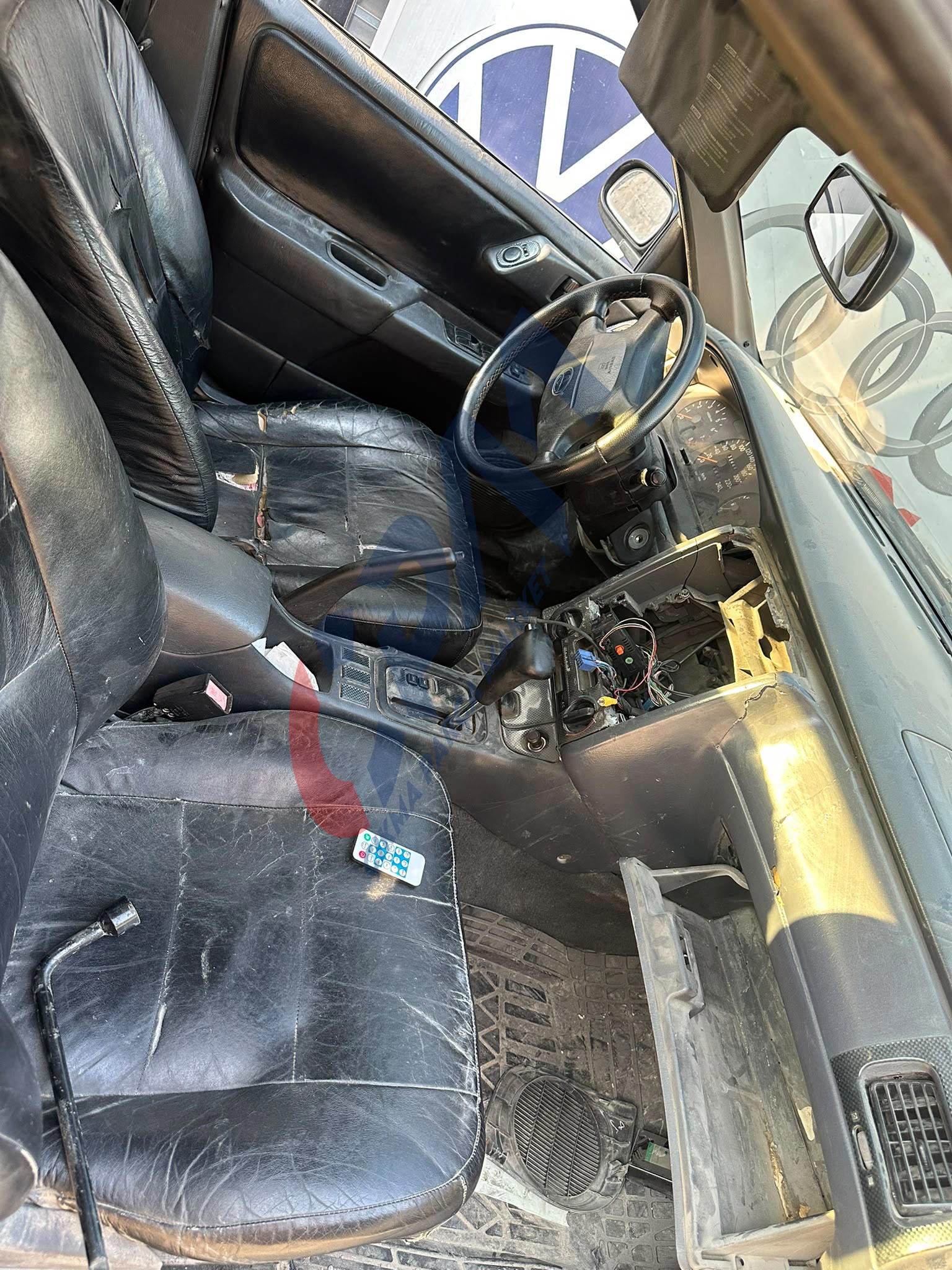 1994 MODEL TOYOTA CORONA 2.0 BENZİNLİ OTOMATİK KAPI DÖŞEMESİ TAKIMI
