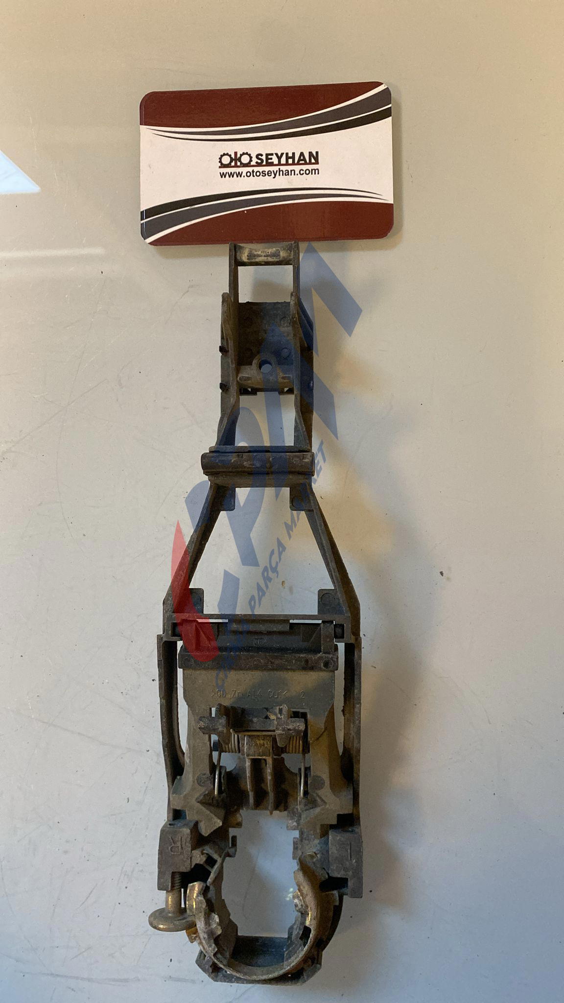 3B0837885  886 ibiza b5 golf 4 kapı dış açma kolu braketi