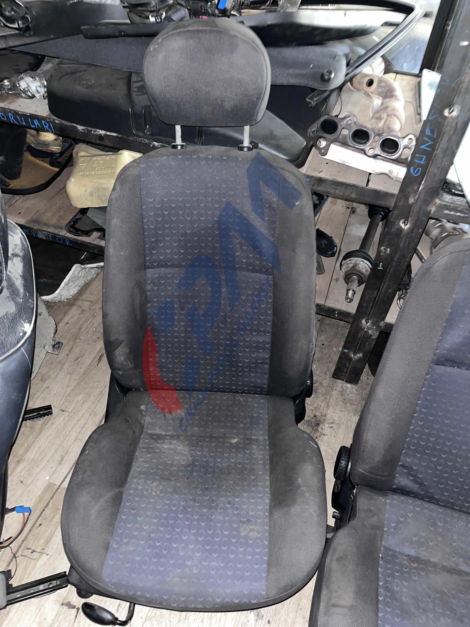 FORD FOCUS SAĞ ÖN KOLTUK