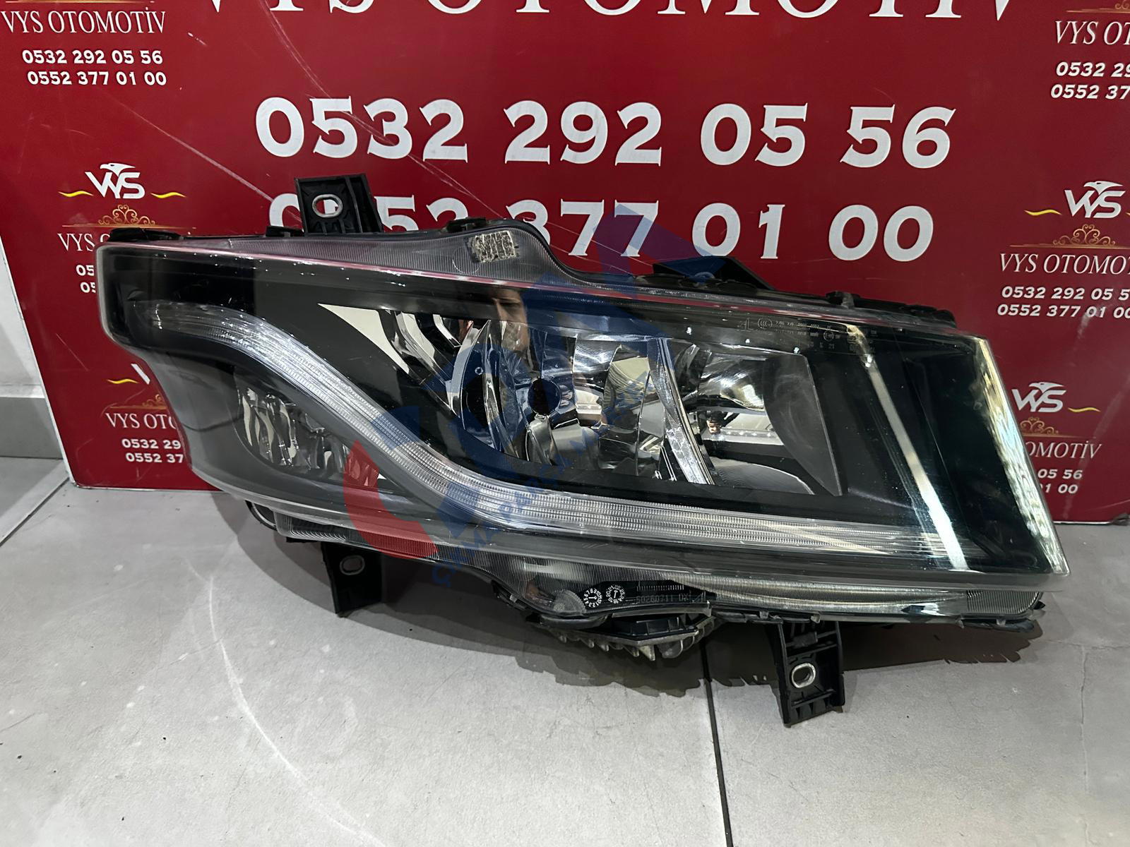 2020 2023 IVECO Stralis Active Time Led Sağ Ön Far 58029055180