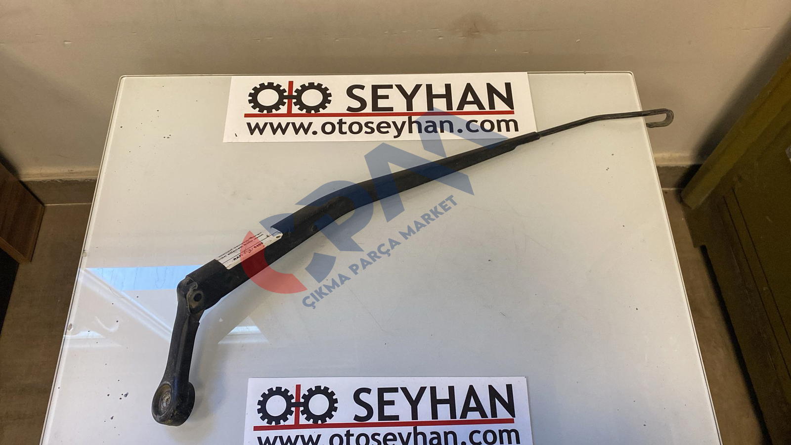 Nissan Vanetta Cargo 1998 ön silecek kolu uzun