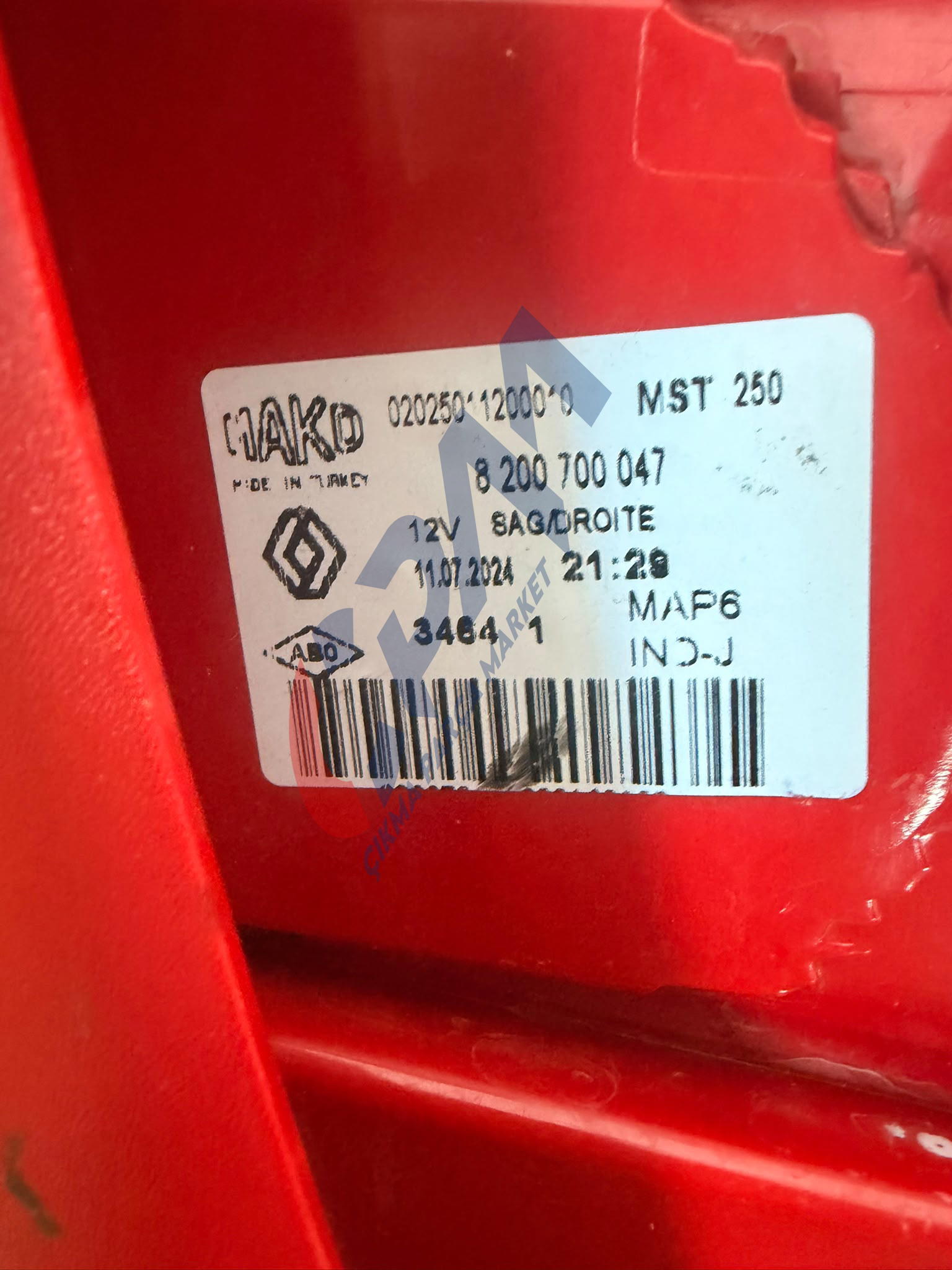 RENAULT SYMBOL THALİA SAĞ ARKA STOP 8200700047
