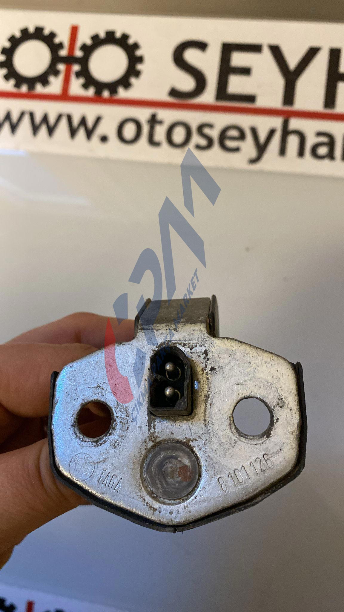 8101126 bmw 5.20 E34 4 kapı kilit karşılığı sensörlü