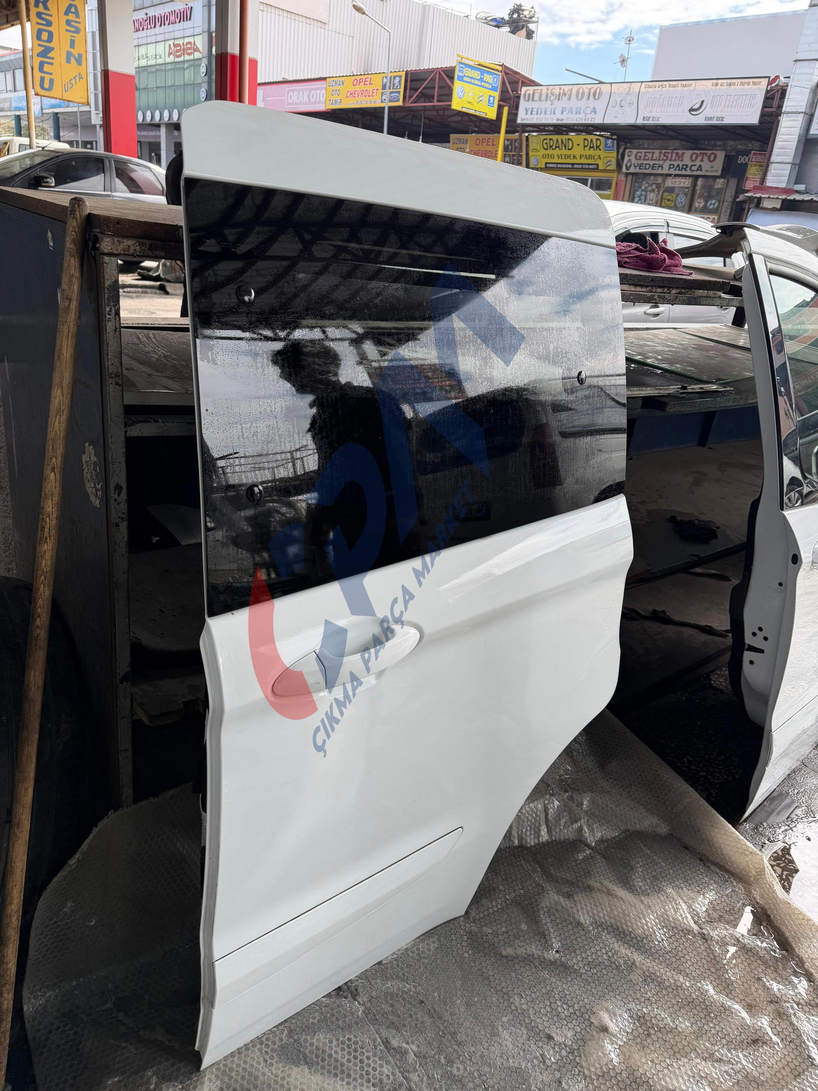 2014 2020 FORD TOURNEO COURIER SÜRGÜLÜ SOL ARKA KAPI