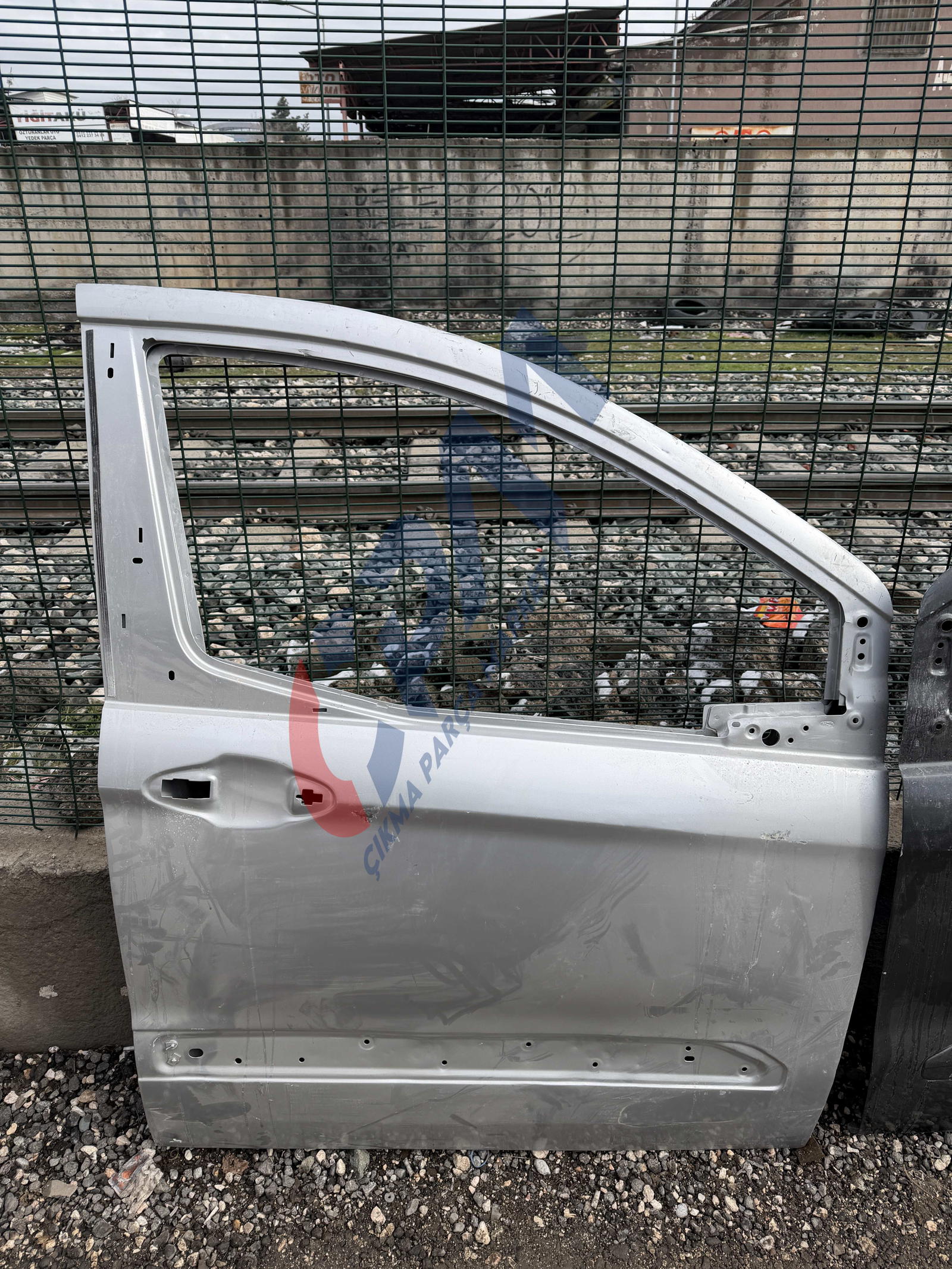 2014 2020 FORD TOURNEO COURIER SAĞ ÖN KAPI