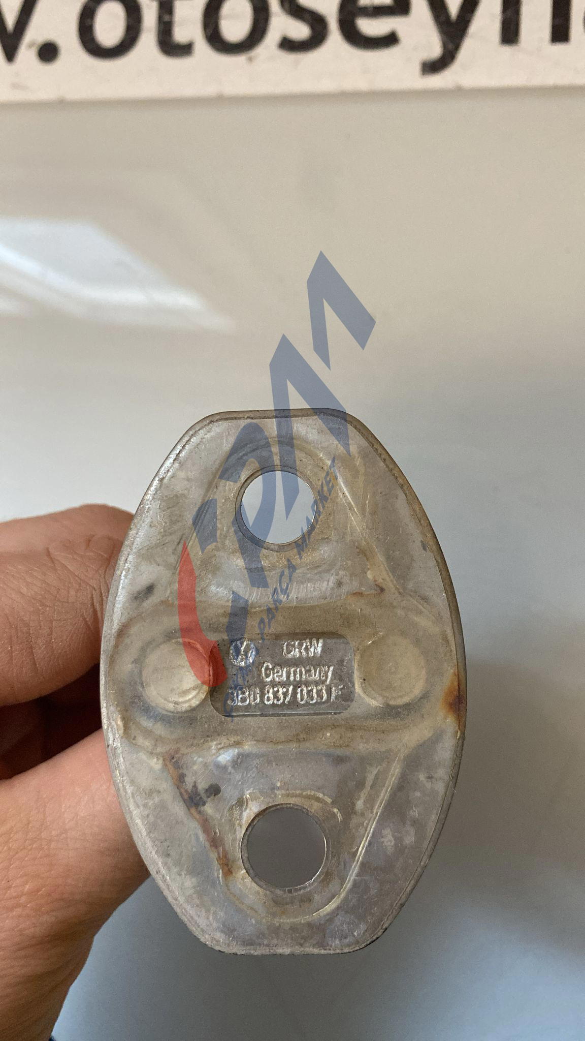 3B0837033F volkswagen passat B5 sağ ön kapı kilit karşılığı