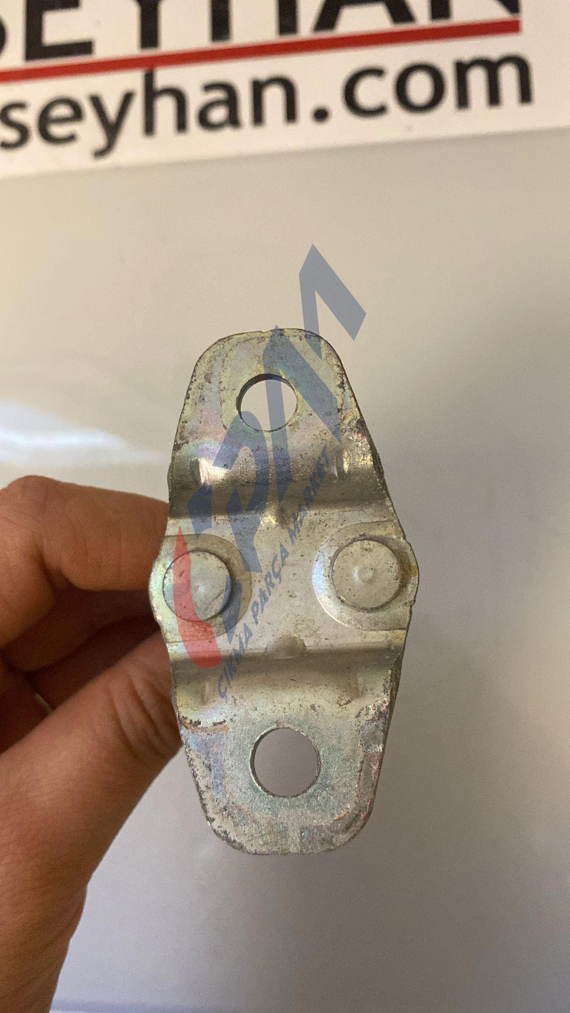 13344948 Corsa D E bagaj kilit karşılığı