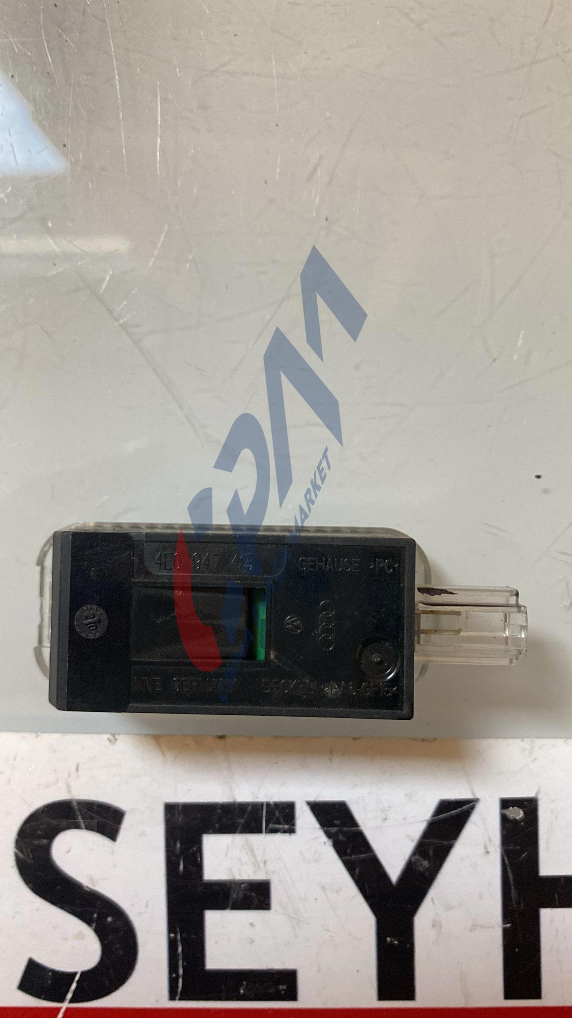 4E0947415 Audi A3 2020 kapı iç aydınlatma lambası led