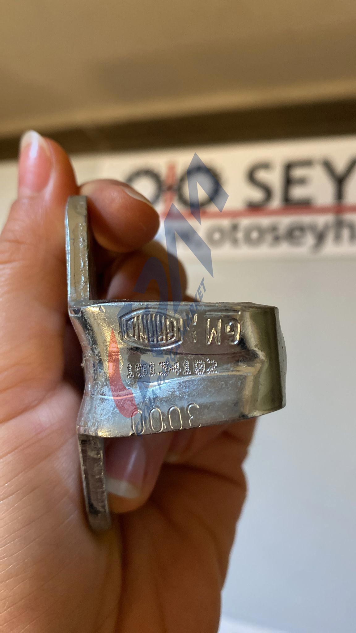 15134102 13503000 Opel Astra J 4 kapı uyumlu kapı kilit karşılığı