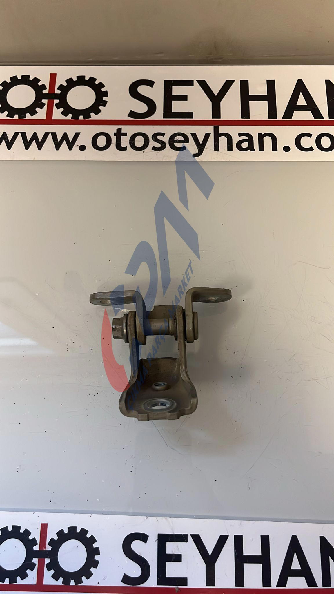 5J0833402 Skoda Fabia 2011 sağ ön arka kapı üst menteşesi