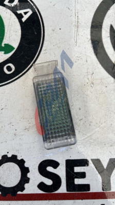 5G0947409 Volkswagen Passat b8.5 b8 golf 7 8 leon superb octavia jetta ayak altı   to