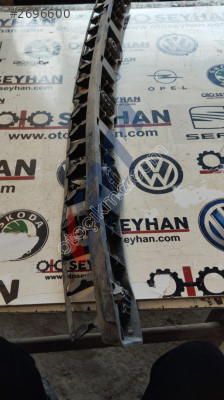 5e6807863 Skoda Octavia 2021 Arka Orta Tampon braketi