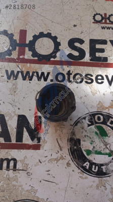 Audi A4 2014 radyatör su giriş ağzı