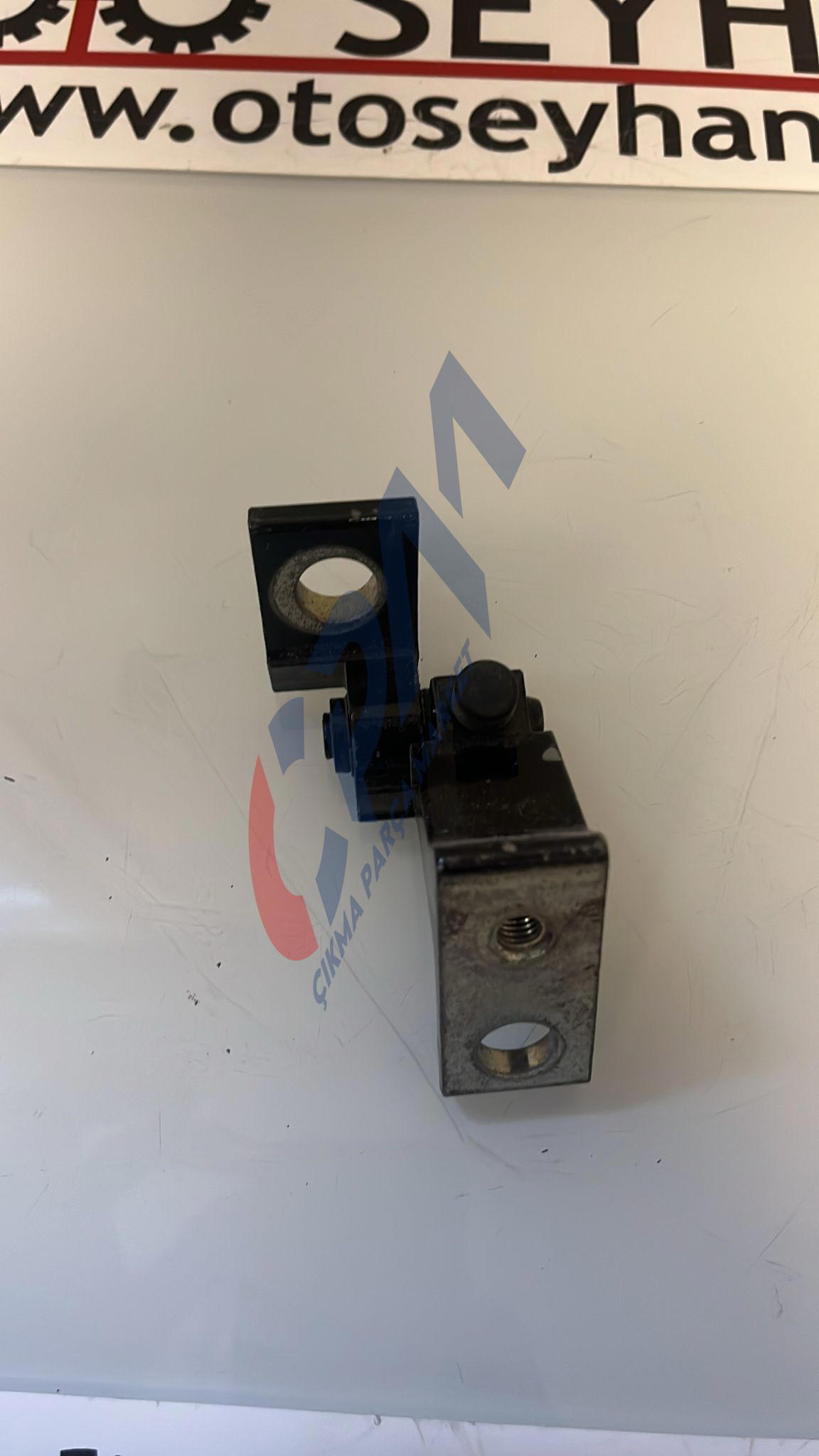 8X0831404E 8X4833406A Volkswagen Passat B8 B8.5 sağ ön arka alt üst kapı menteşesi