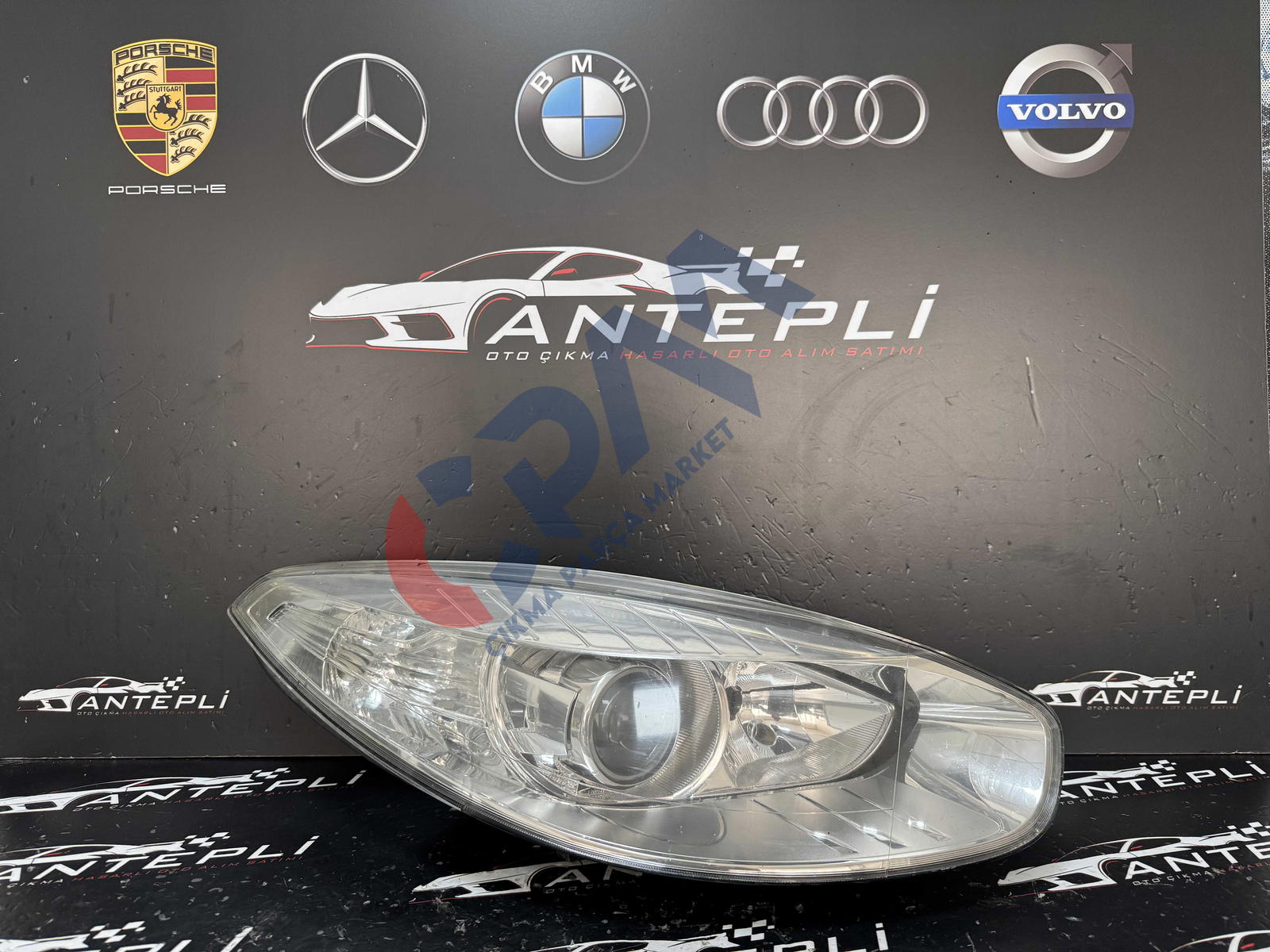 Renault Fluence Beyinli modeli Sağ Ön Far