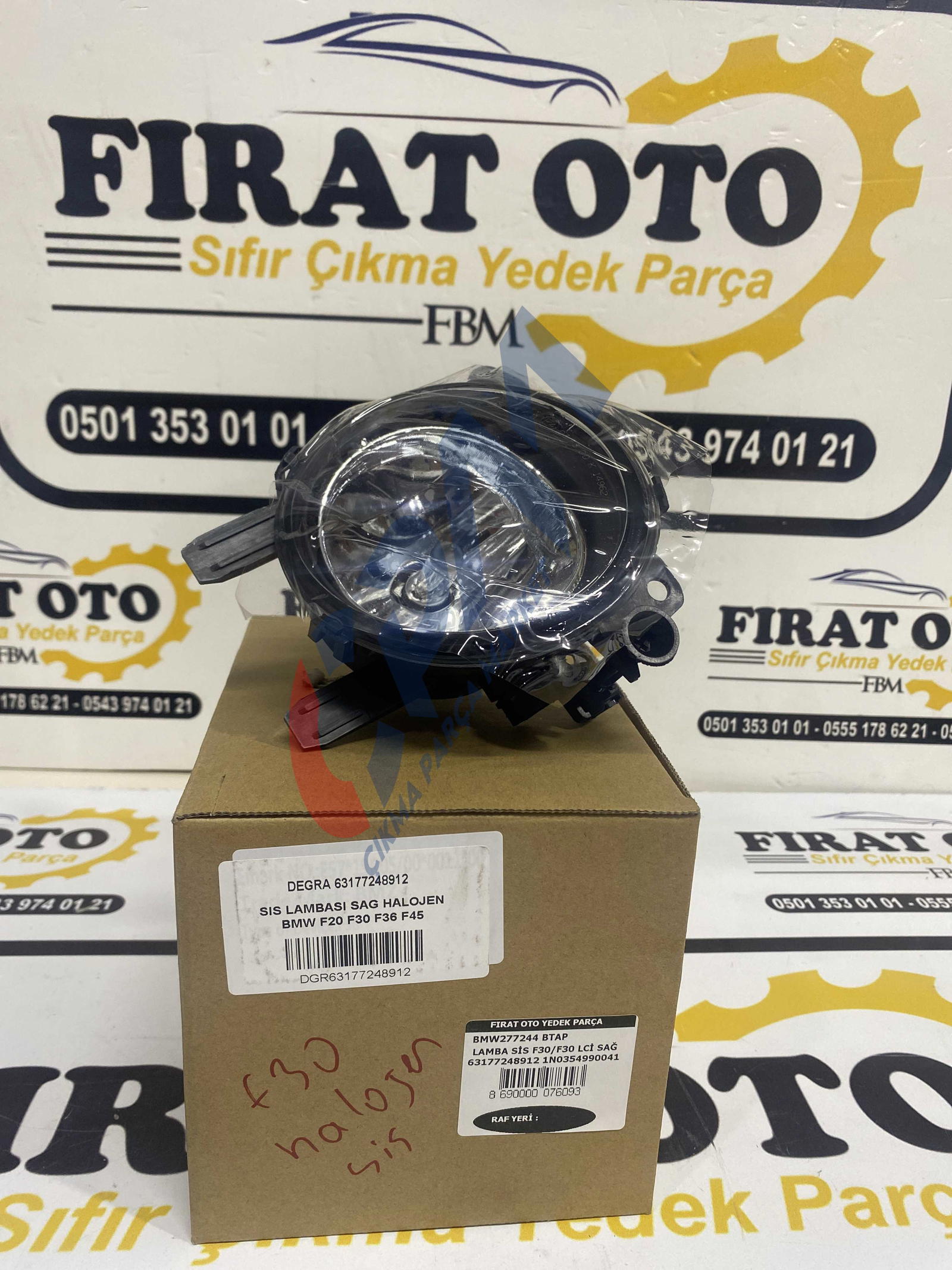 BMW 3 Serisi F30/F30 LCİ  Sağ Sis Farı 63177248912