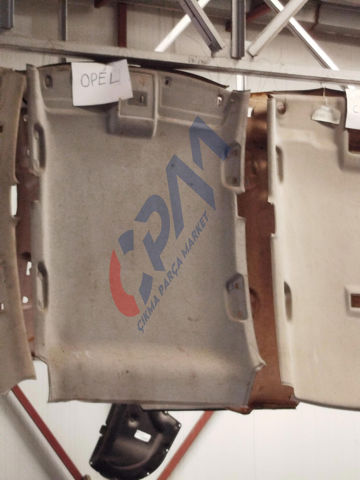 OPEL CORSA TAVAN KARTONU ÇIKMA PARÇA