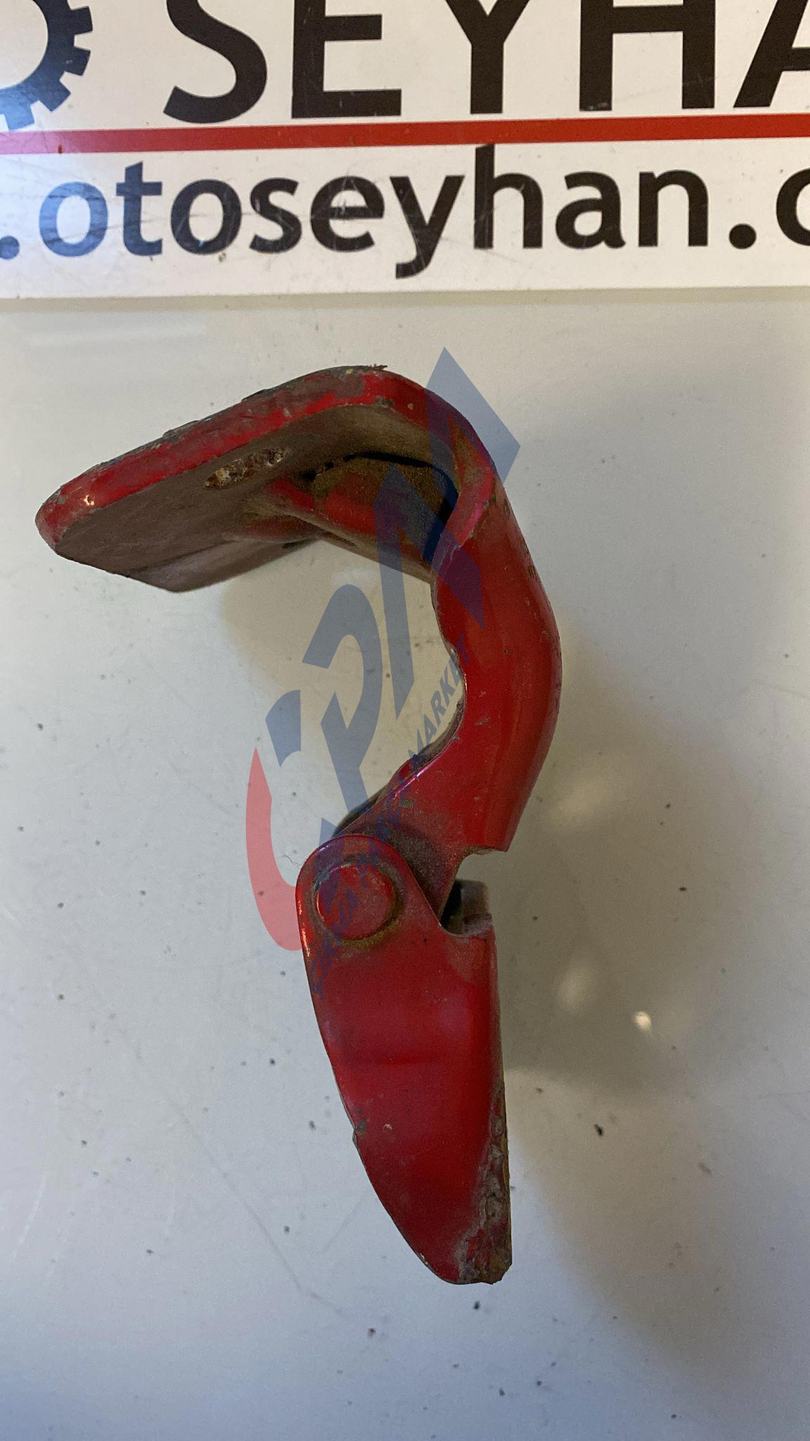 Nissan Vanetta cargo sağ ön kapı üst menteşesi