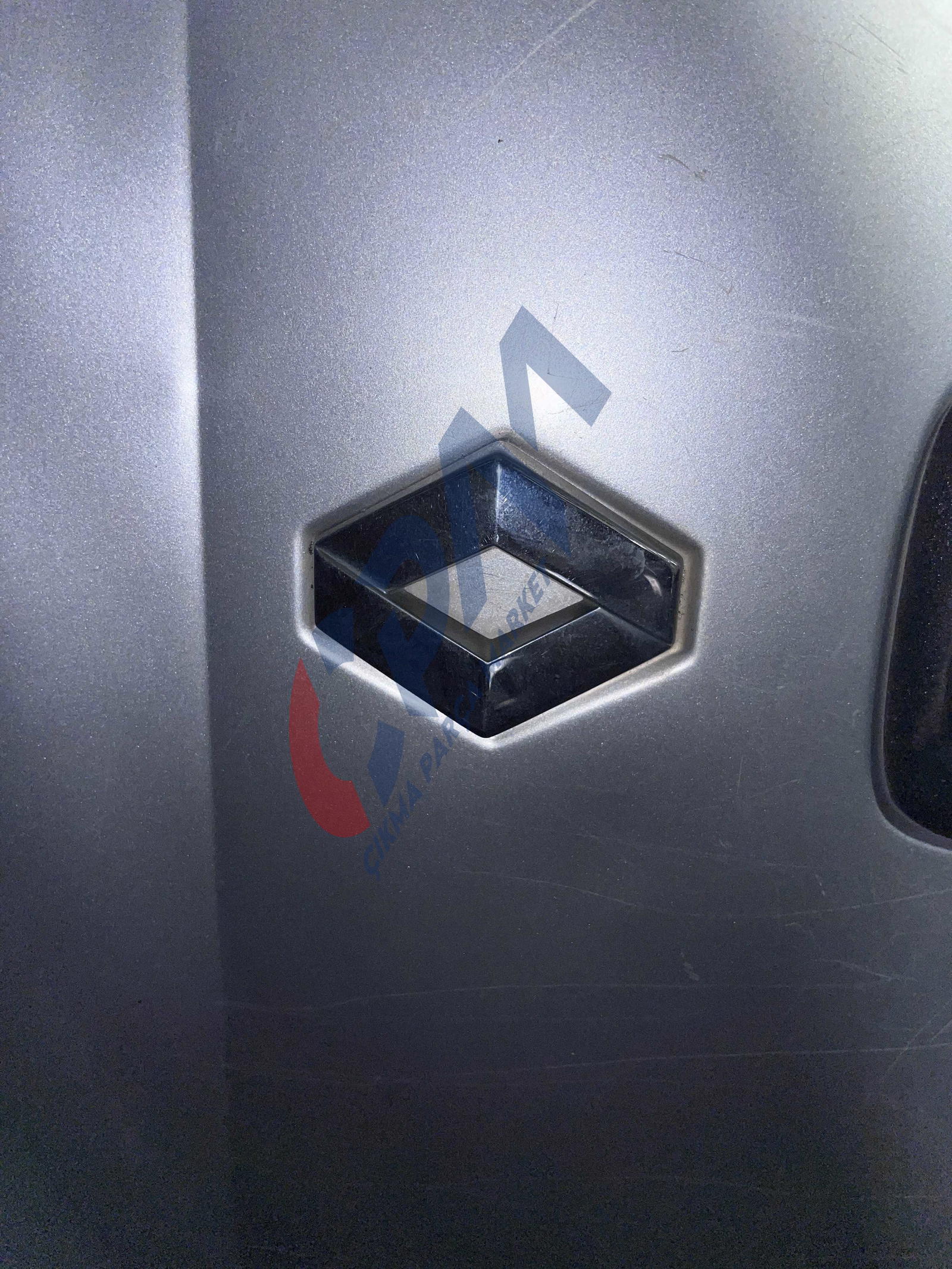 RENAULT CLİO BAGAJ ARMASI