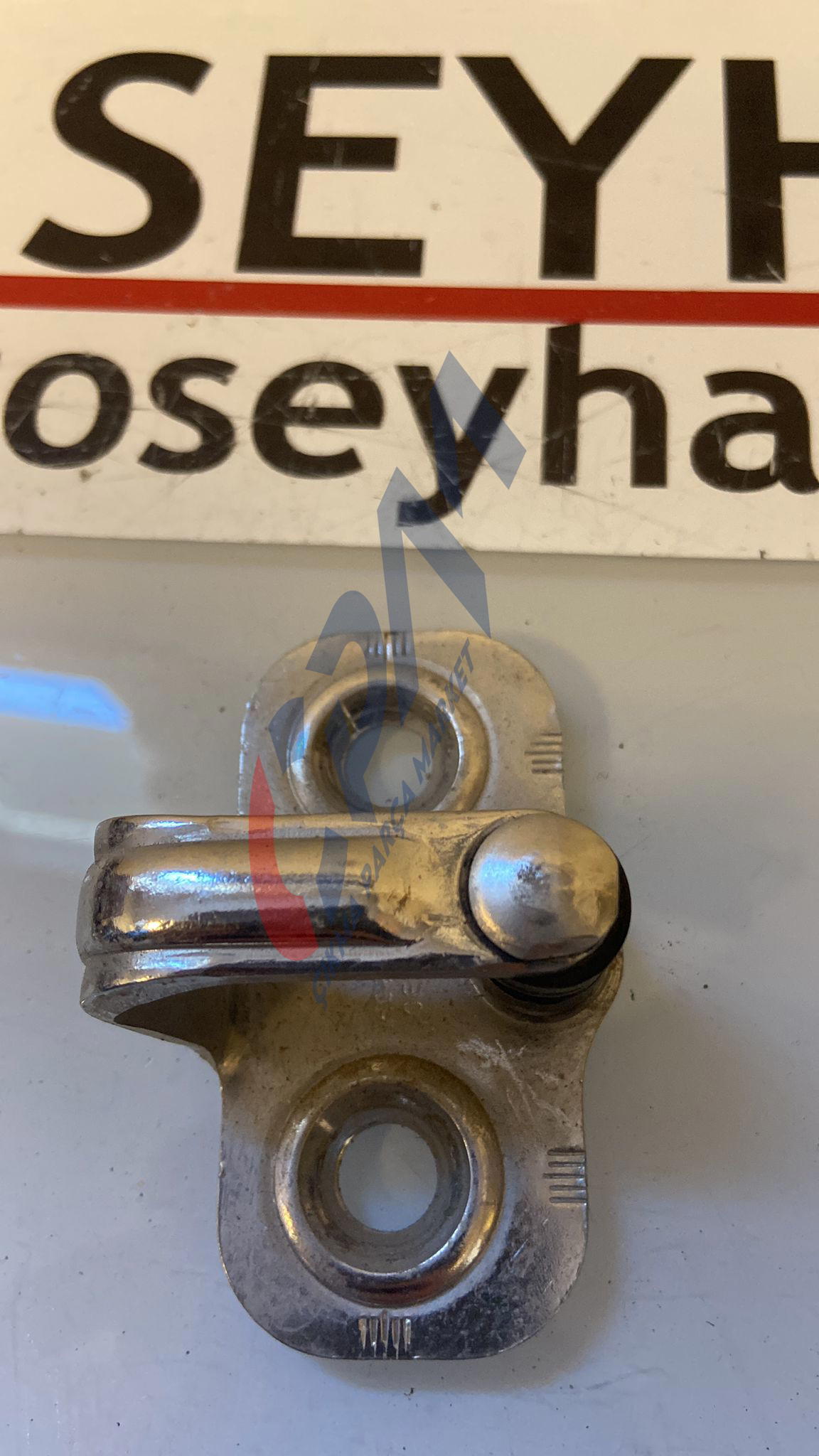 1H0837034D Volkswagen Caddy 2000 ön 2 kapı kilit karşılığı