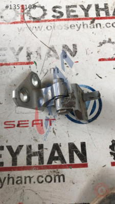 1K4833402J seat leon 2002 sağ arka kapı üst menteşesi