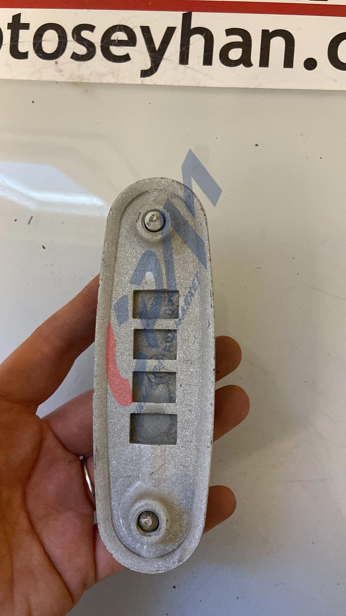 A2047220111 A047058 mercedes c180 w204 sol arka kapı üst menteşesi