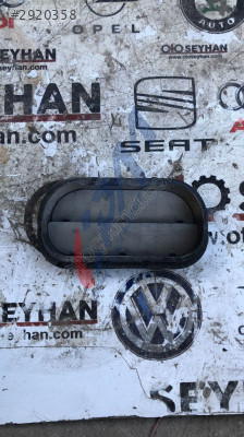 6R0819465 Volkswagen Polo 2017 1.2 tsı arka çamurluk havalandırma ızgarası