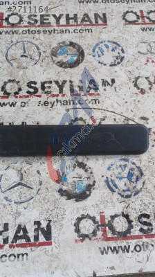 58569 02030 Toyota auris 2009 gövde numarası kapağı