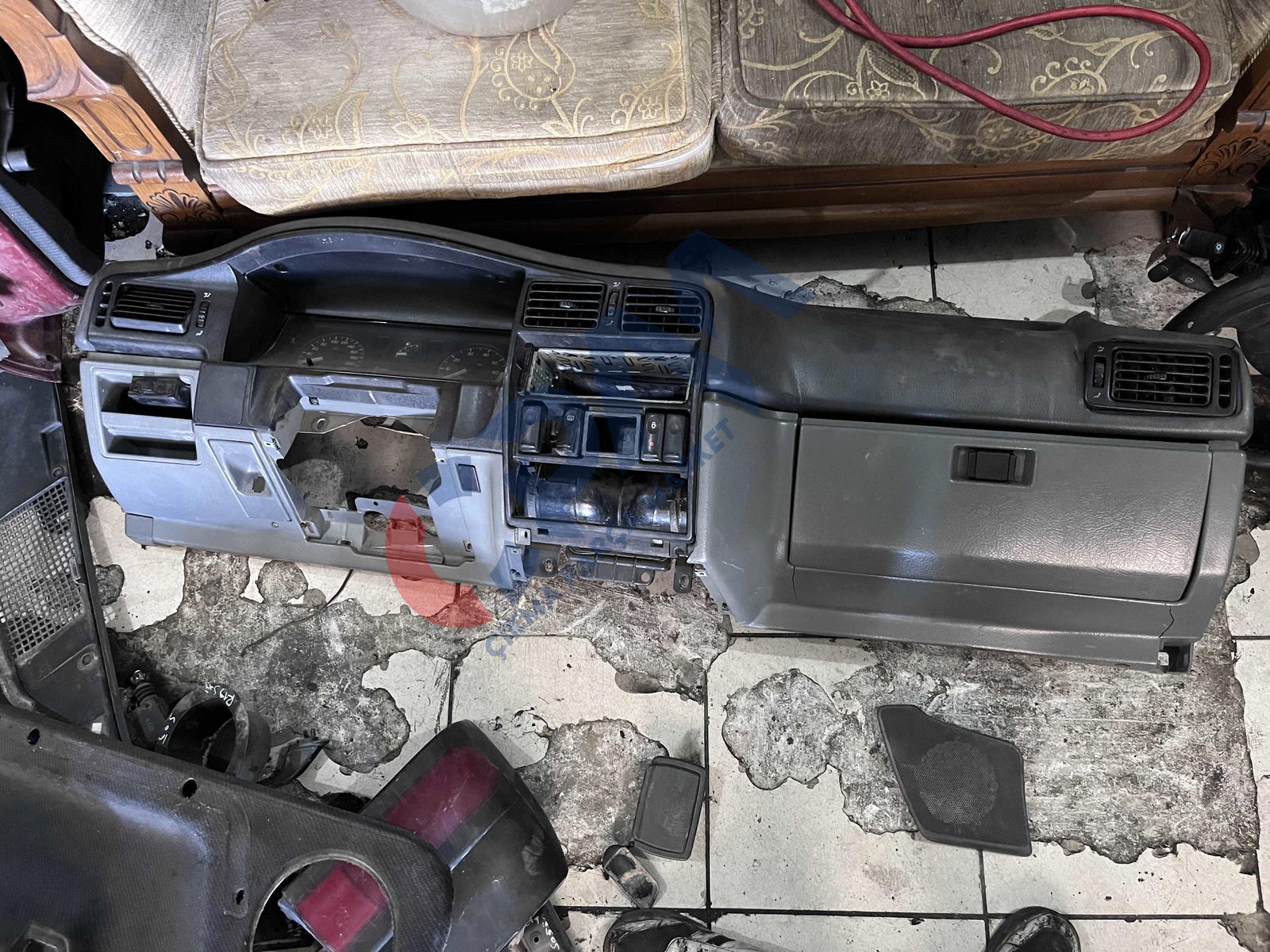 RENAULT R19 ALT GÖGÜS EKİ