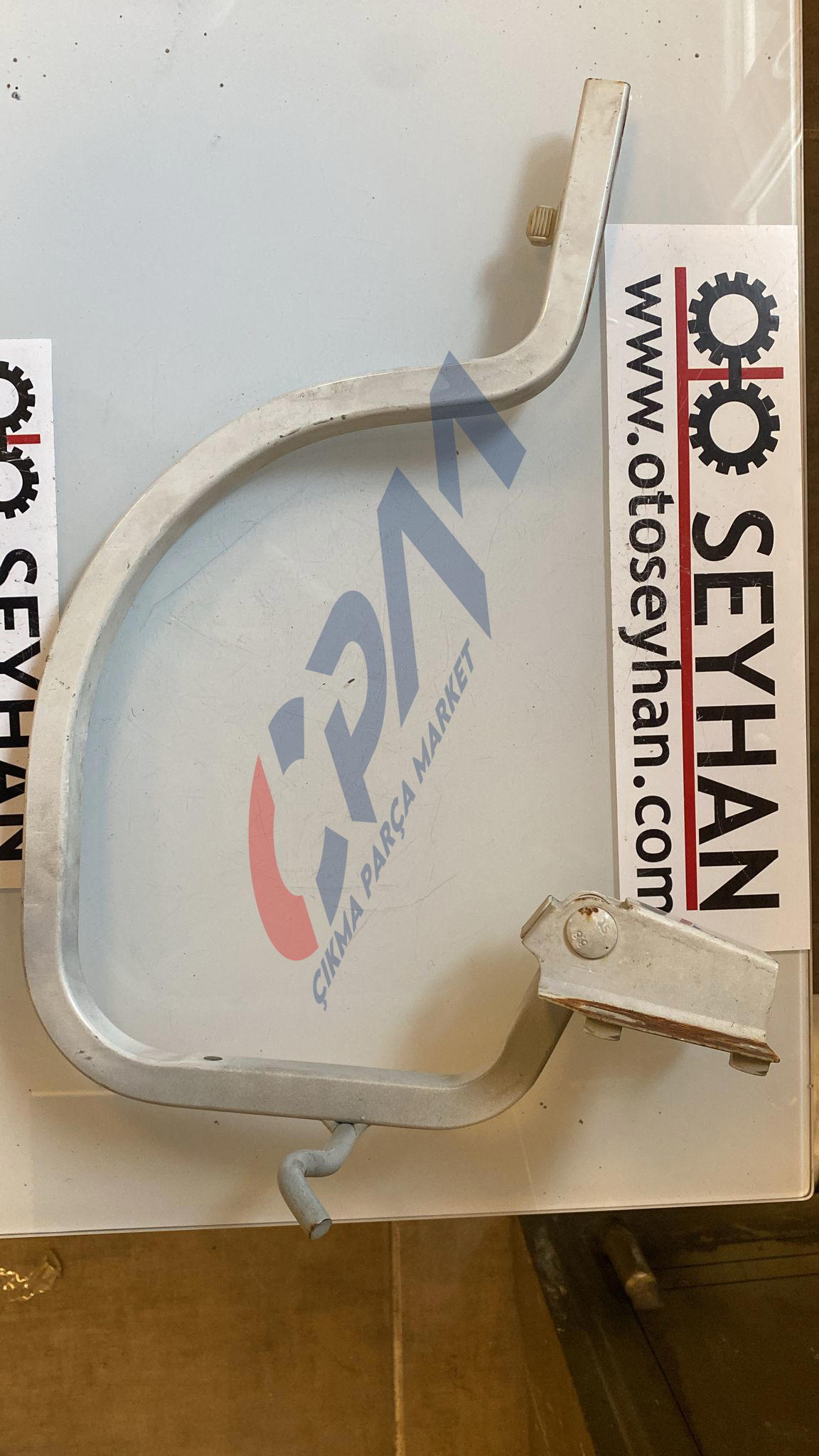 5C6827302D Volkswagen Jetta 2014 sağ bagaj kapağı menteşesi