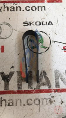 8D0012244A vw grubu bijon kapağı çıkarıcı