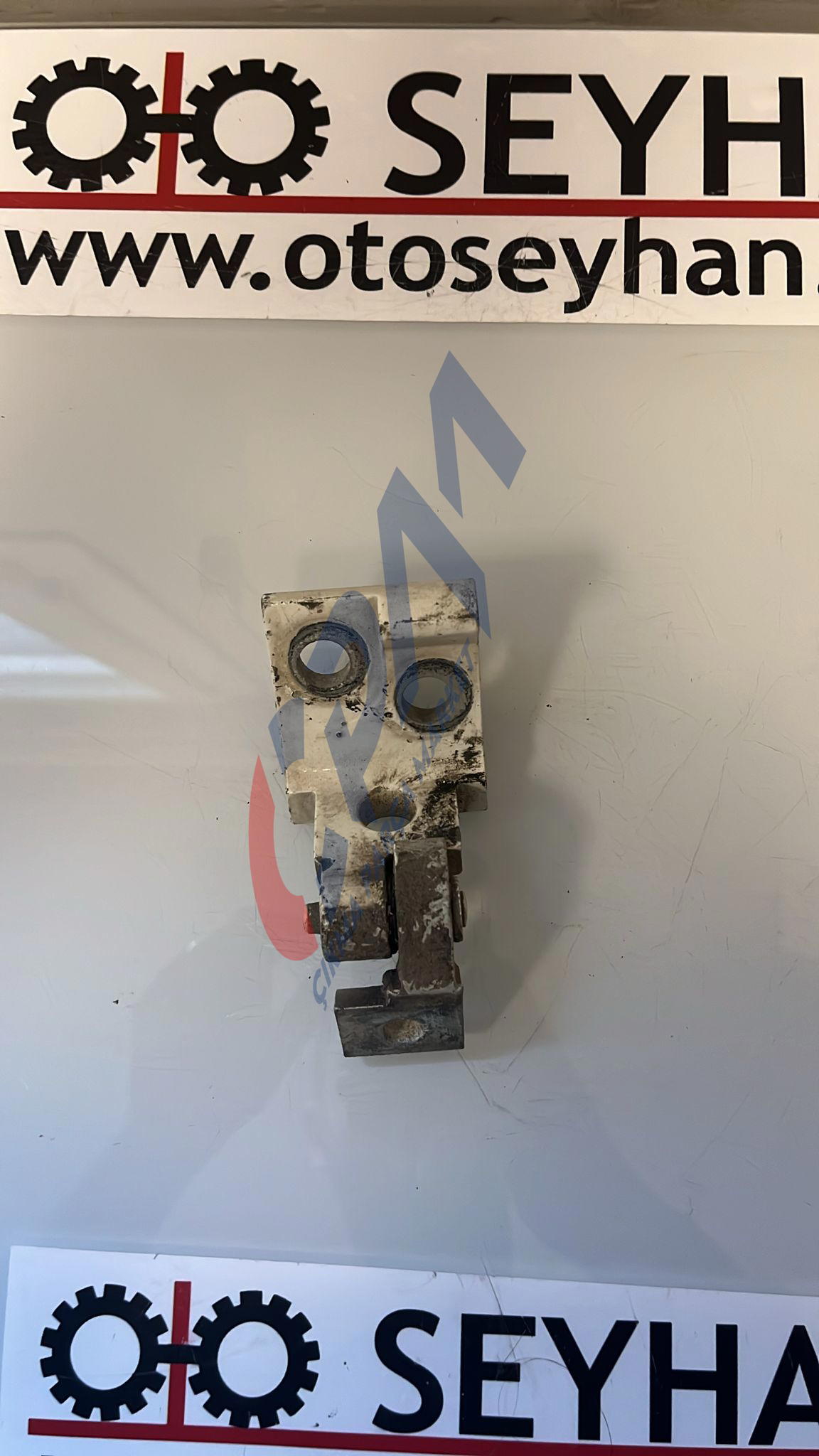 Seat ibiza 1999 sol arka kapı üst menteşesi