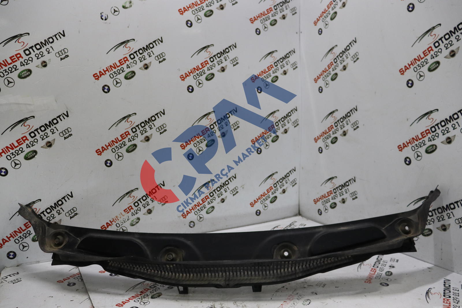 BMW X1 f48 Ön Cam Eleği 7350591
