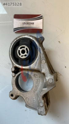 514931 peugeot 407 1.6 hdi alt şanzıman kulağı ve braketi