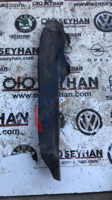 6R0864236 Volkswagen Polo 2017 1.2 tsı ön sağ çamurluk destek süngeri