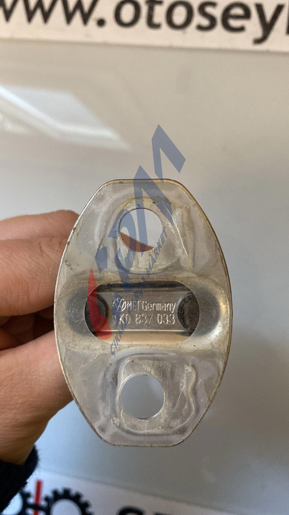 1K0837033 volkswagen Golf 5 sol ön kapı kilit karșılığı