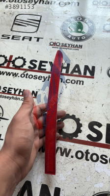 5N0945106 vw tiguan 2015 arka tampon sağ reflektörü