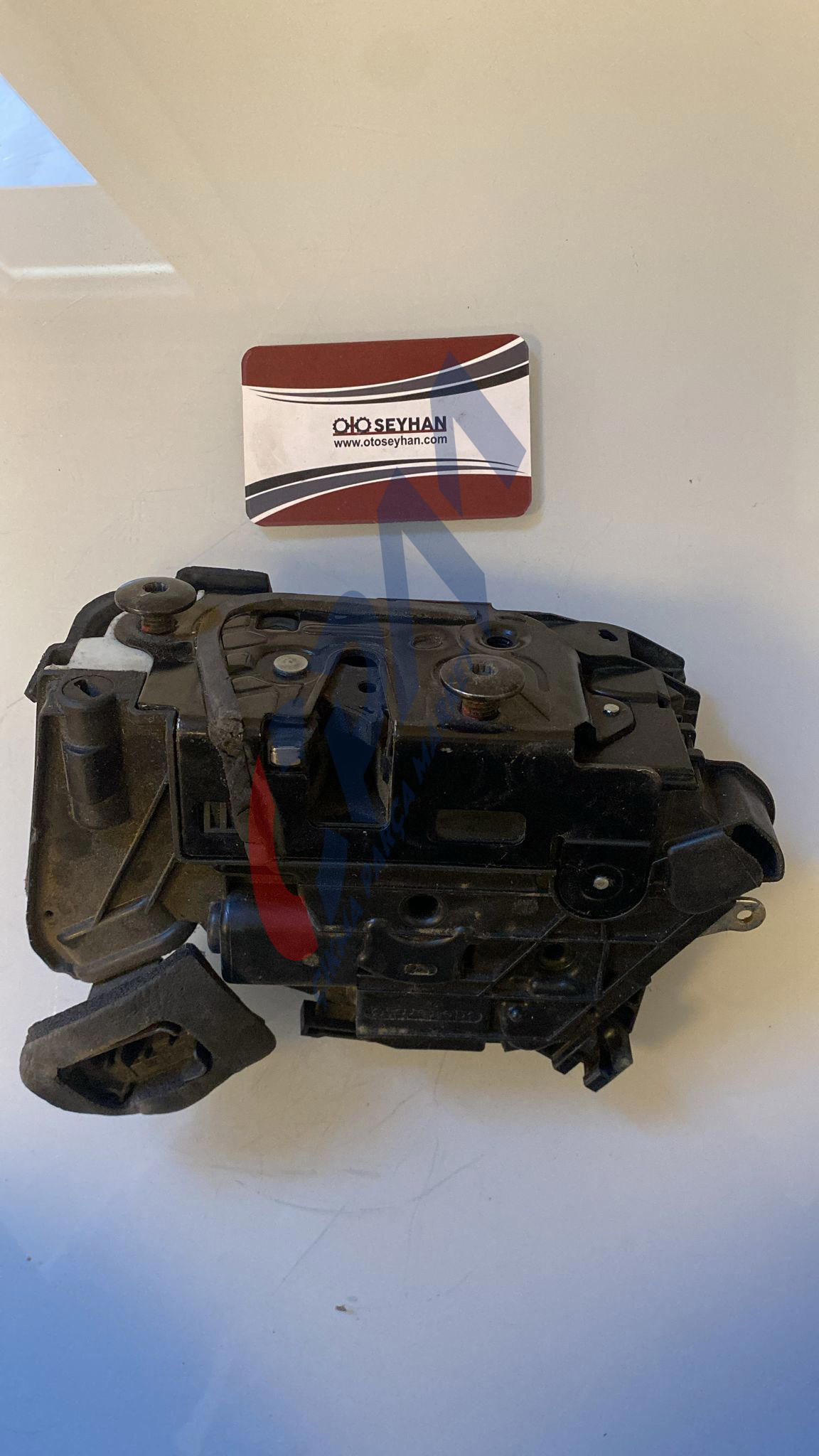 5K1837016E Volkswagen Jetta 2012 2017 sağ ön kapı kilidi