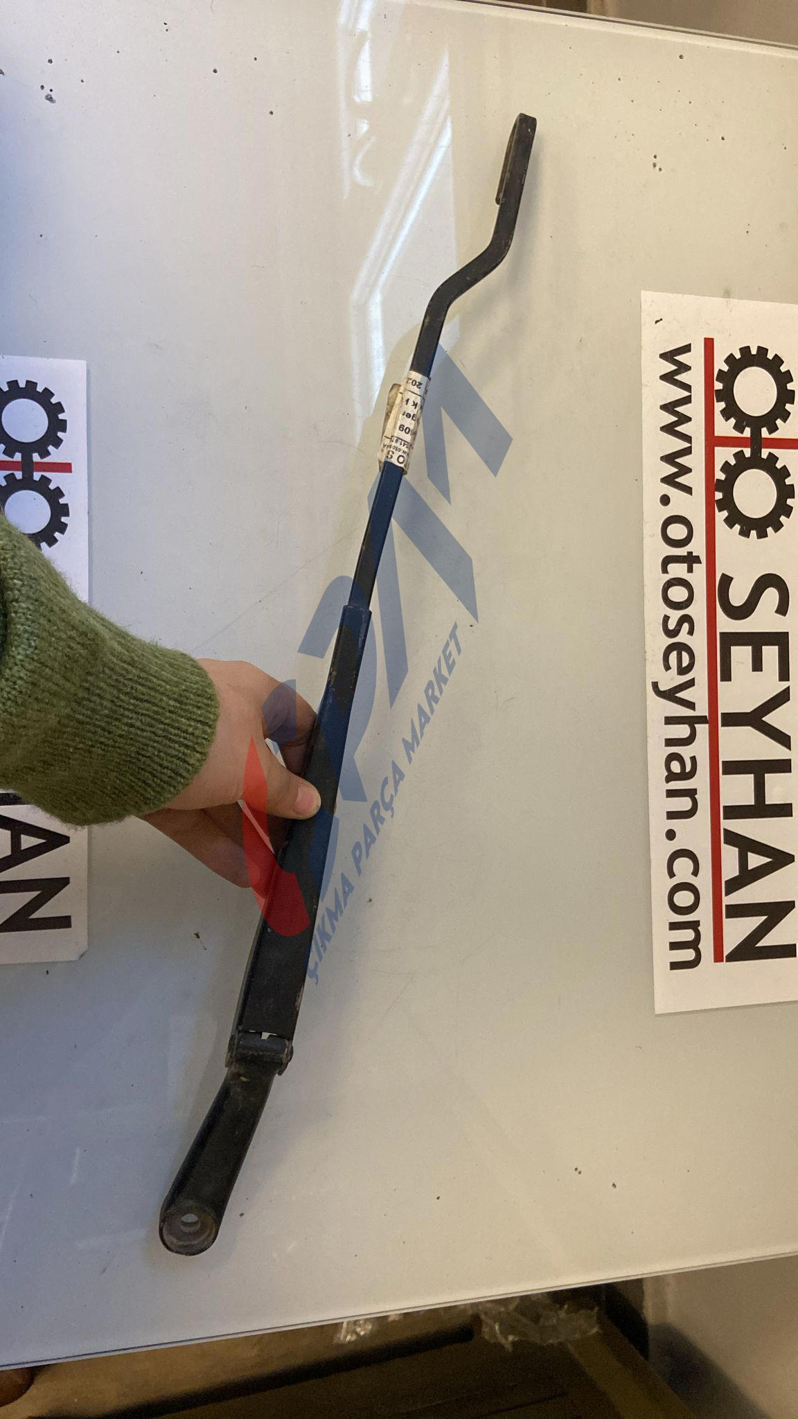 3B1955409 Volkswagen Passat B5 sol ön silecek kolu kısa