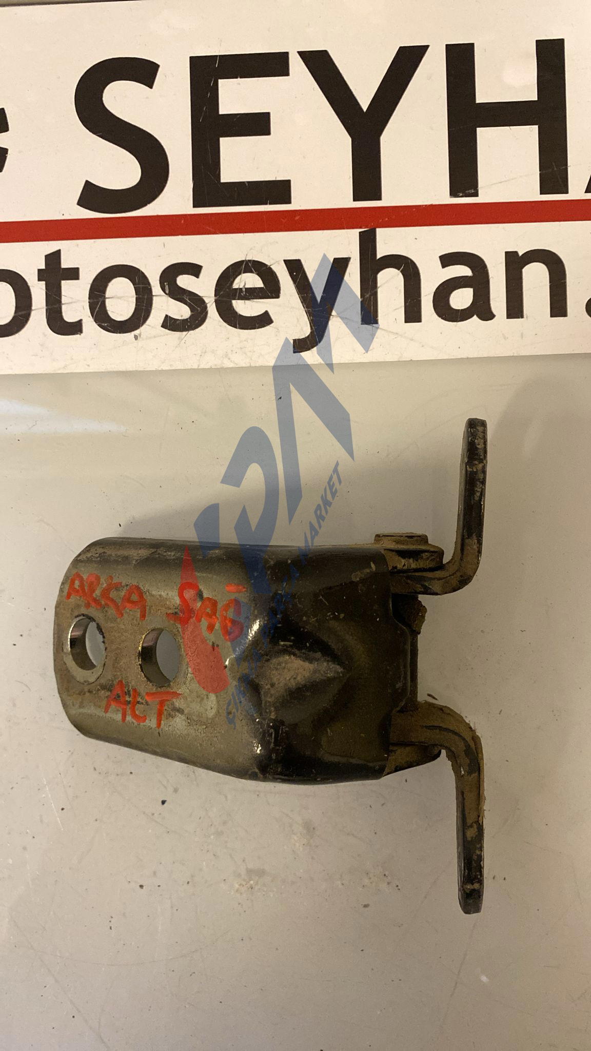 Nissan primera 2007 sağ arka kapı alt menteşesi