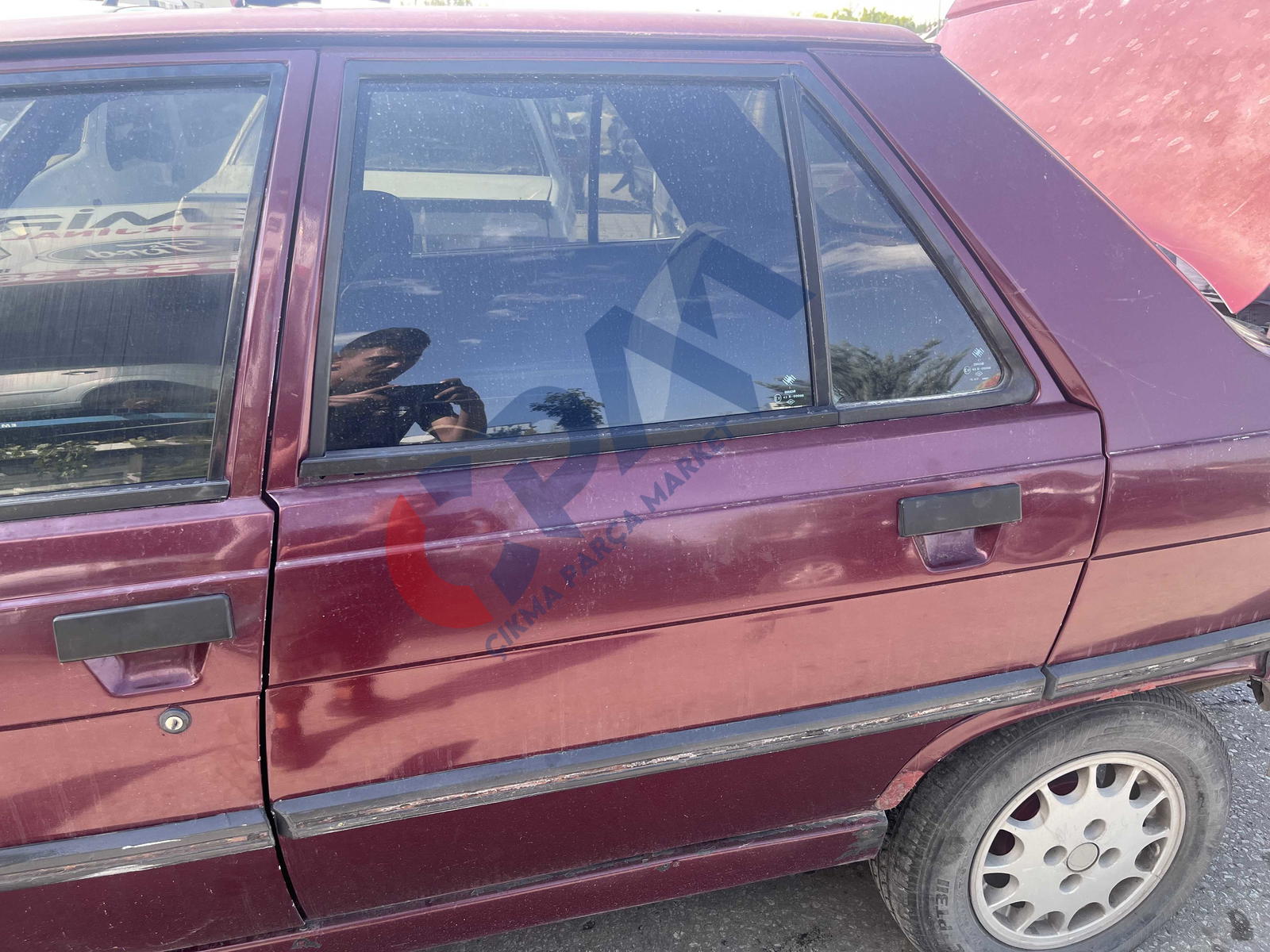 Renault R 9 Sol Arka Kapı