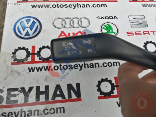 1K0953513E volkswagen golf 6 far silecek kolu