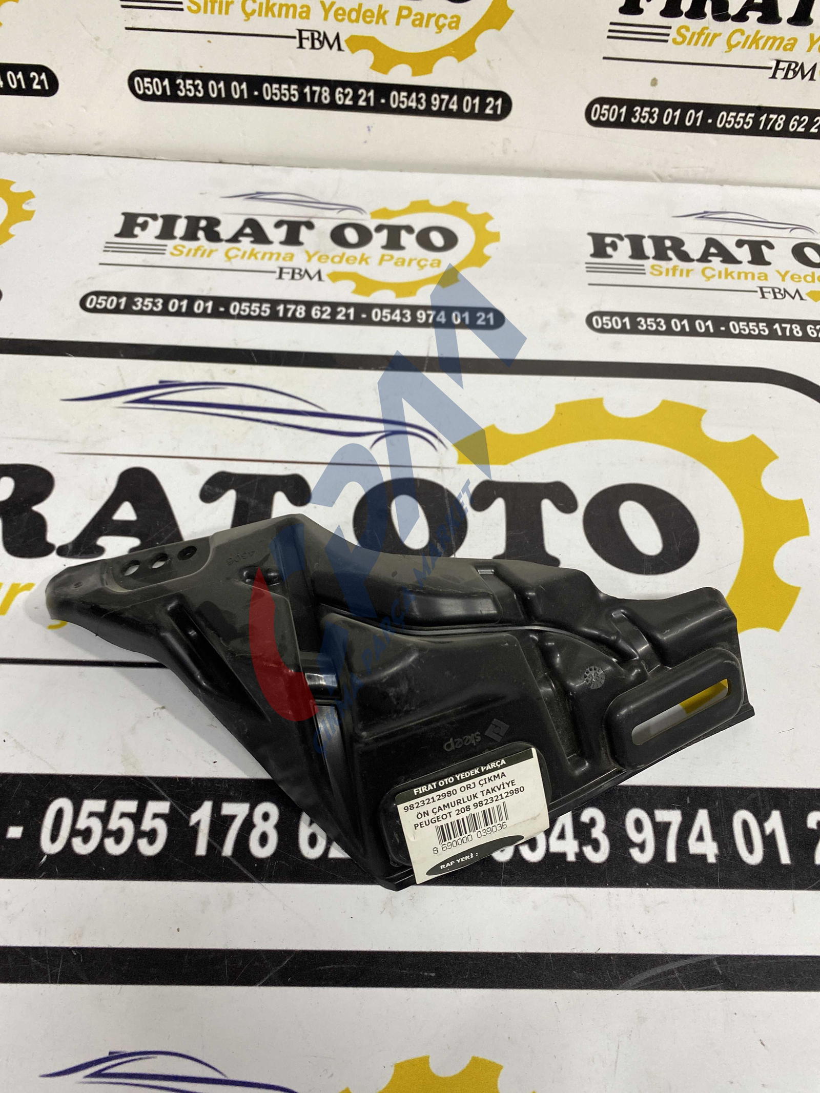 Peugeot 208 Ön Çamurluk Braketi 9823212980