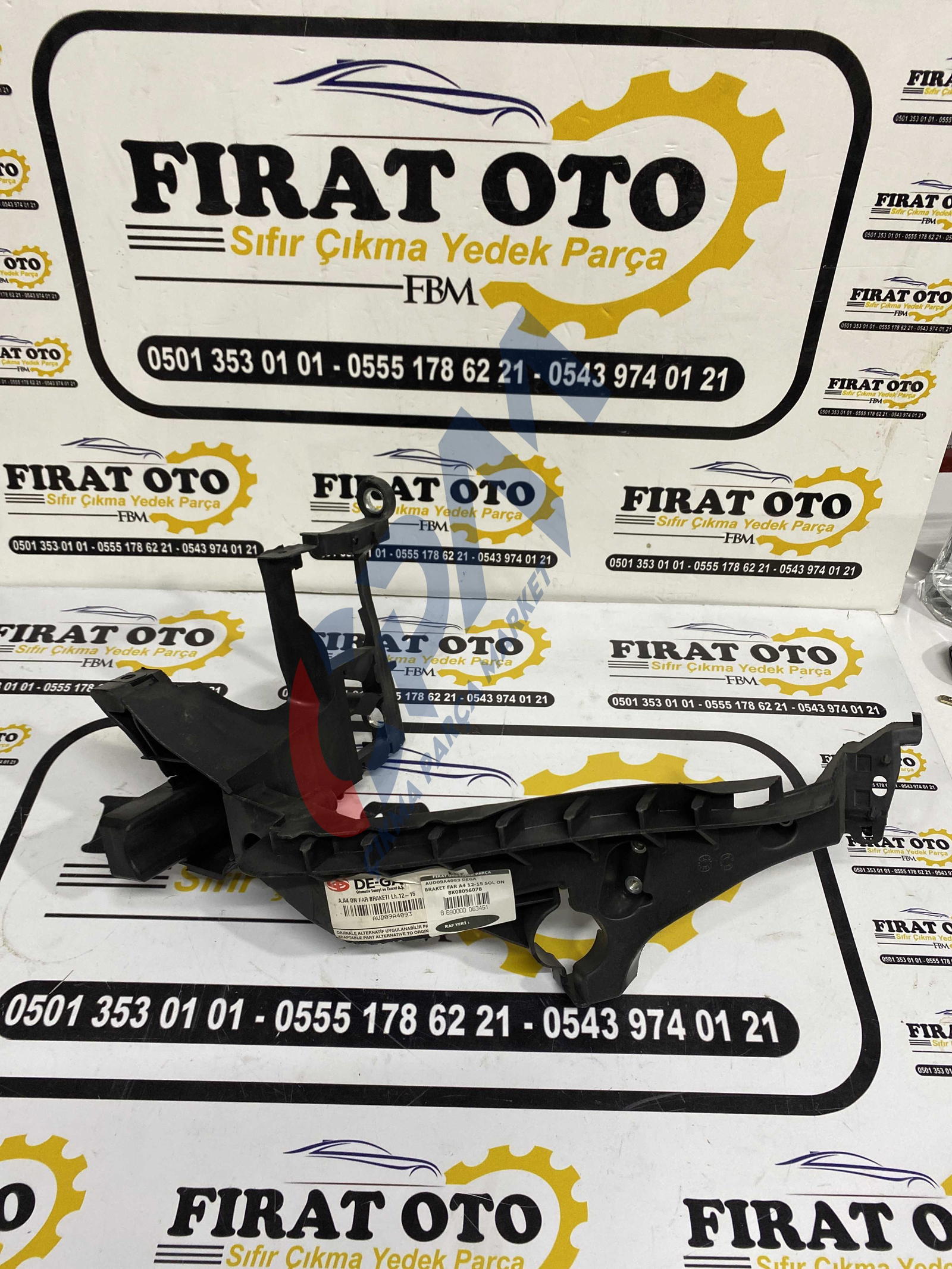 Audi A4 12 15 Sol Ön Far Braketi 8K0805607B