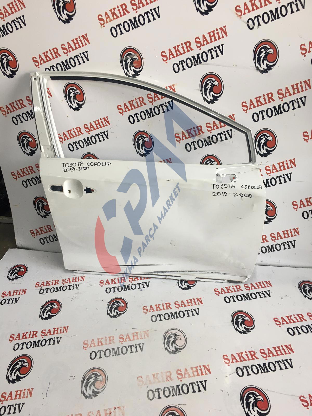 2019 2020 Toyota Corolla Kapı