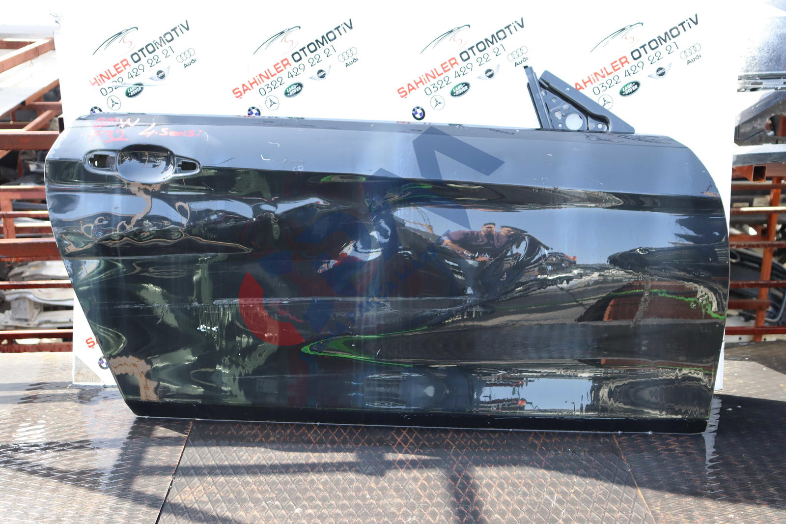 BMW 4 Serisi F32 Sağ Ön Kapı