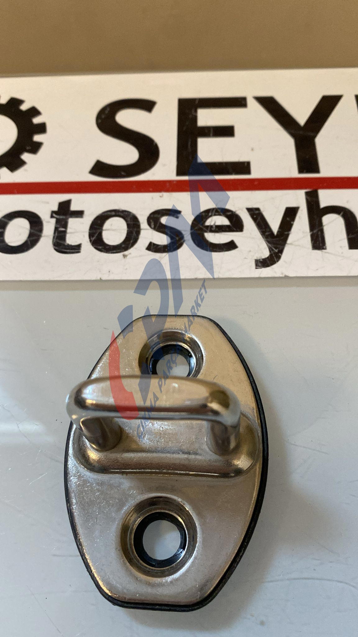 3C0837033C Volkswagen Passat B8 B8.5 sağ sol arka kapı kilit karşılığı